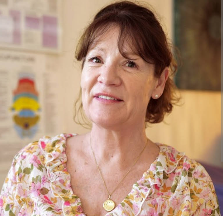 Elisabeth MALACLET-SIRDEY – Hypnothérapeute & Kinésiologue – Hypnose – Arrêt du tabac – Perte de poids – Confiance en soi – Dépression – Sommeil – Stress – Phobies – Dijon